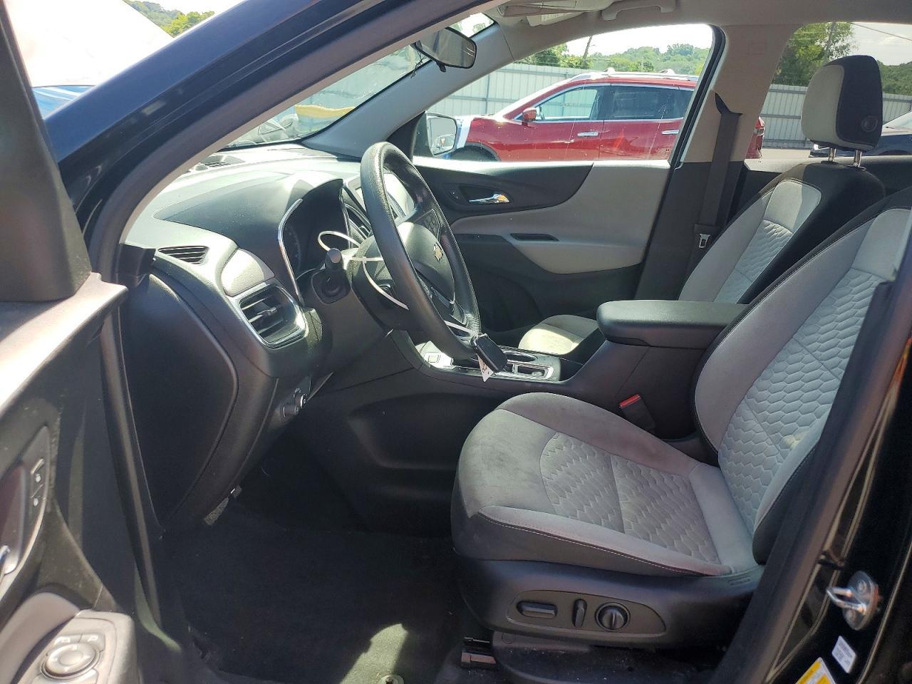 2019 Chevrolet Equinox Ls - Image 7