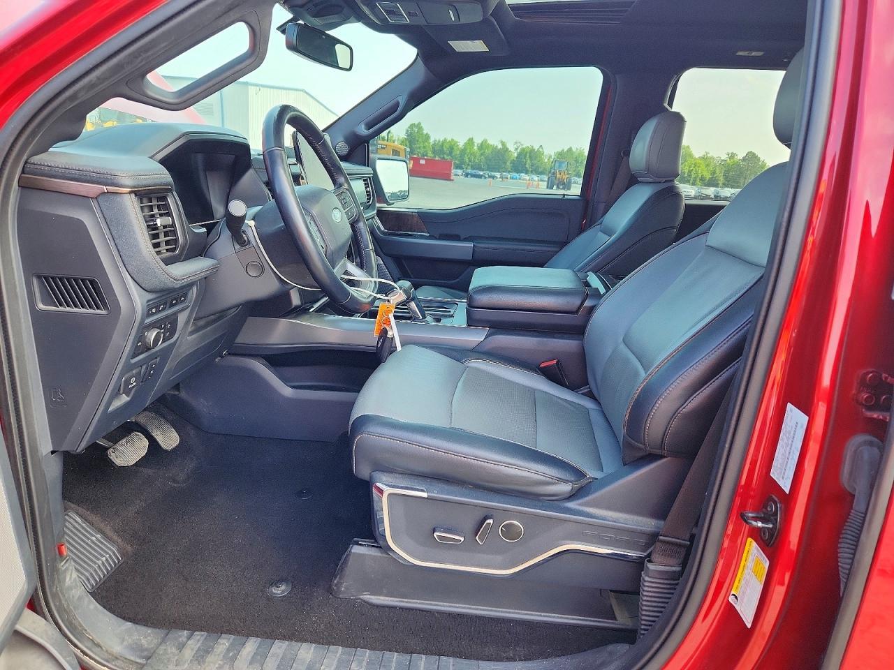 2022 Ford F150 Lightning Pro - Image 7