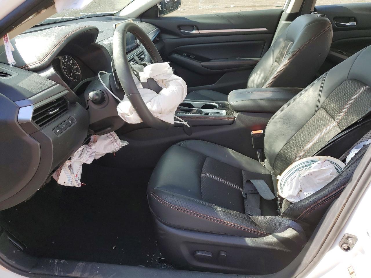 2025 Nissan Altima Sr - Фото 7