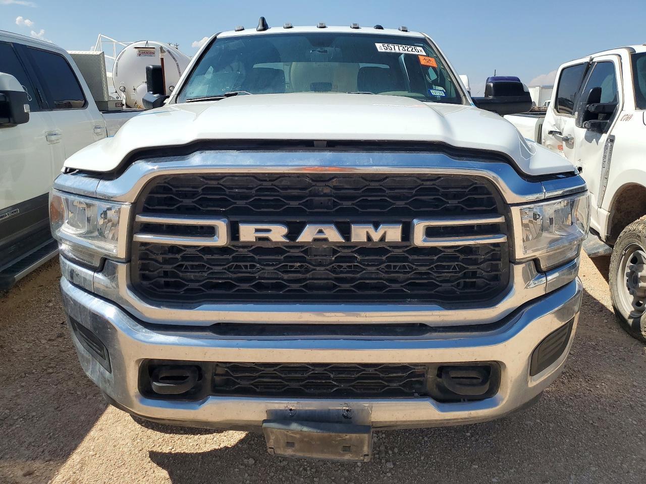 2022 Ram 3500 - Фото 5
