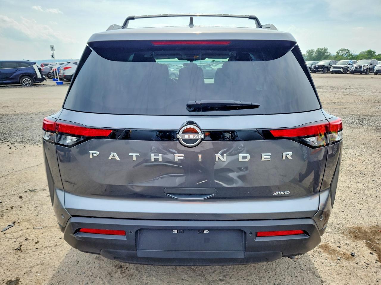 2025 Nissan Pathfinder Sv - Image 6