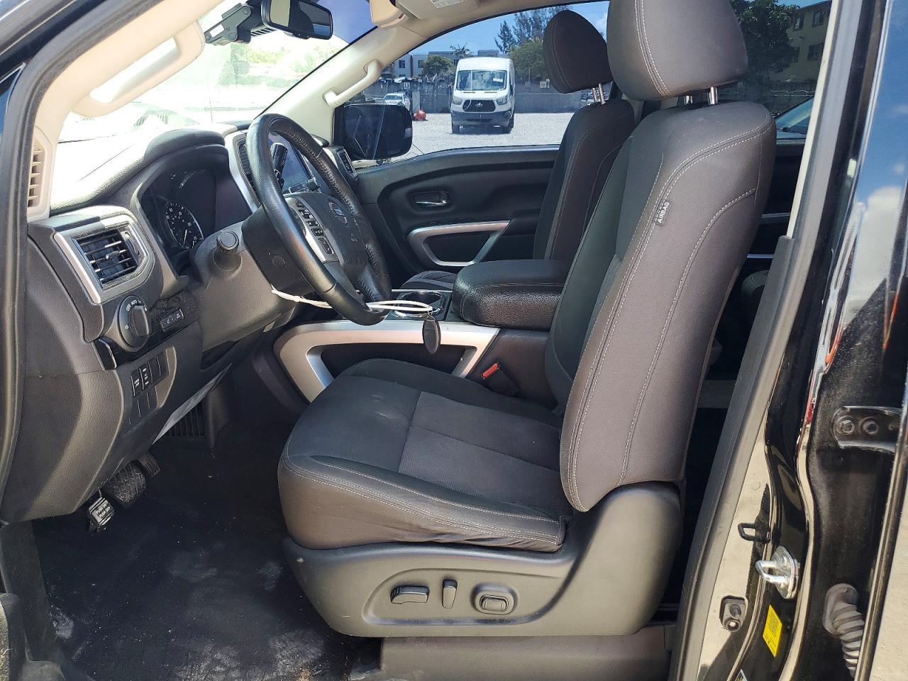 2021 Nissan Titan Sv - Фото 7