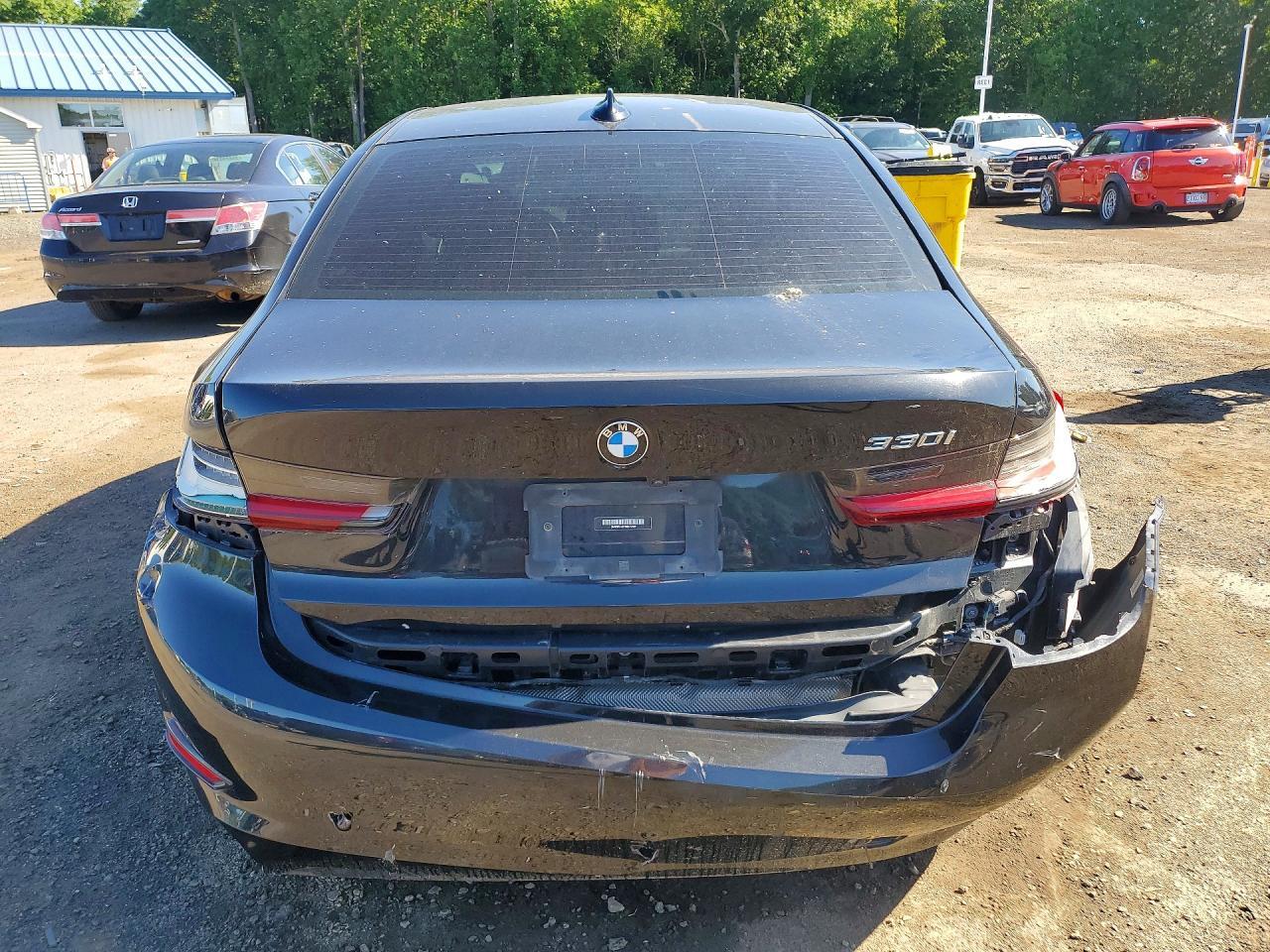 2022 BMW 330I - Image 6