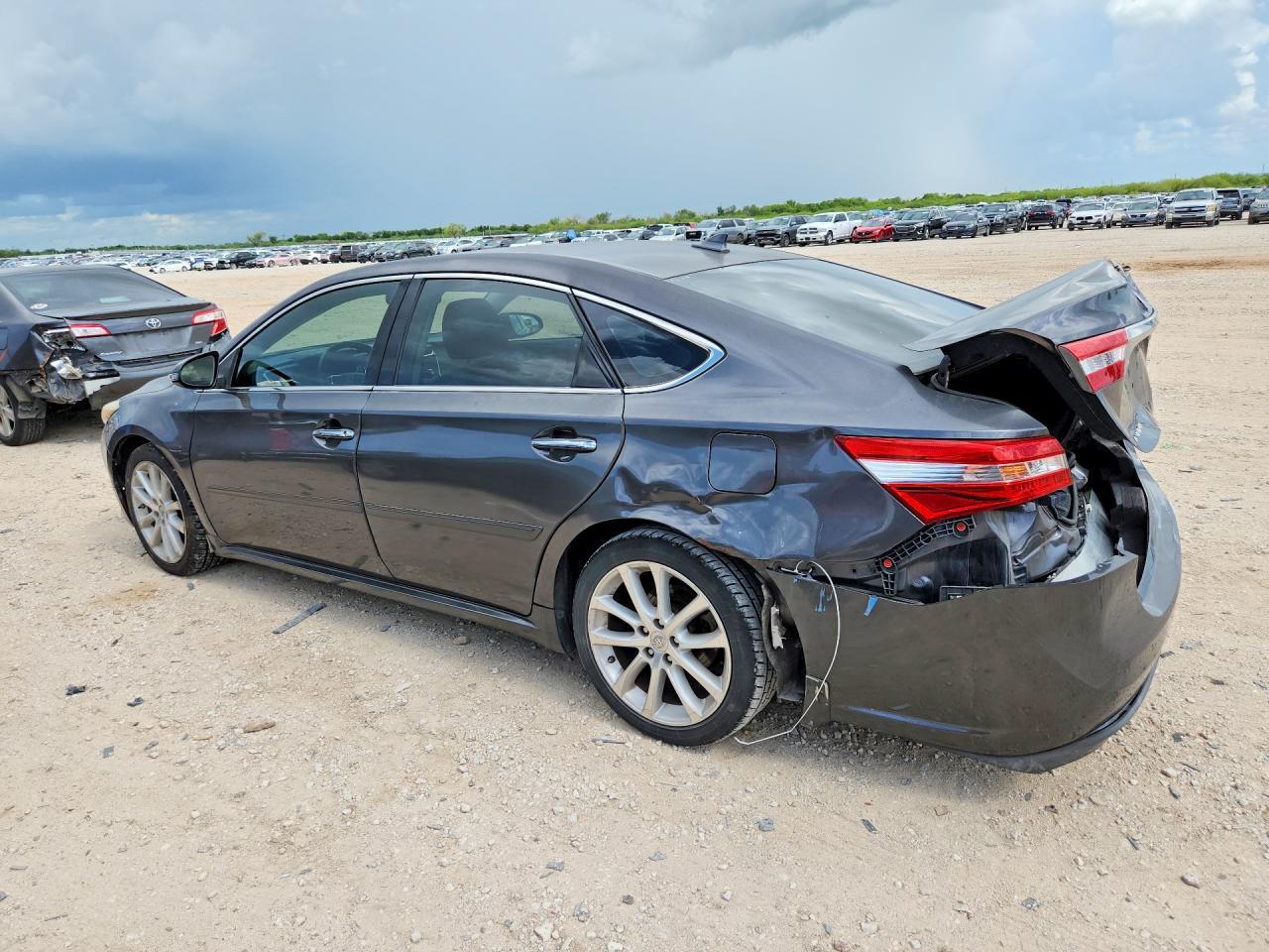 2014 Toyota Avalon Limited - Image 2