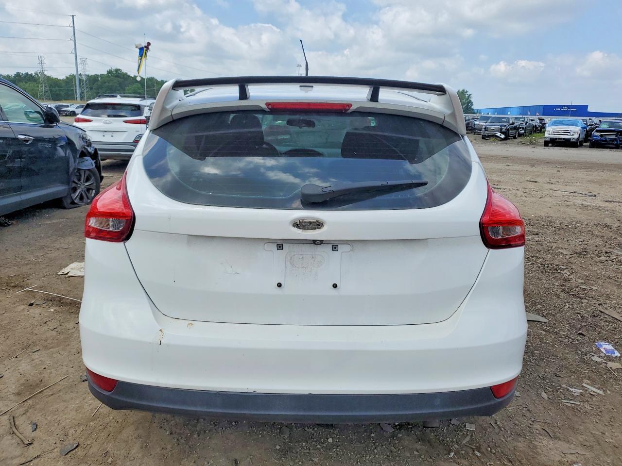 2016 Ford Focus Se - Фото 6
