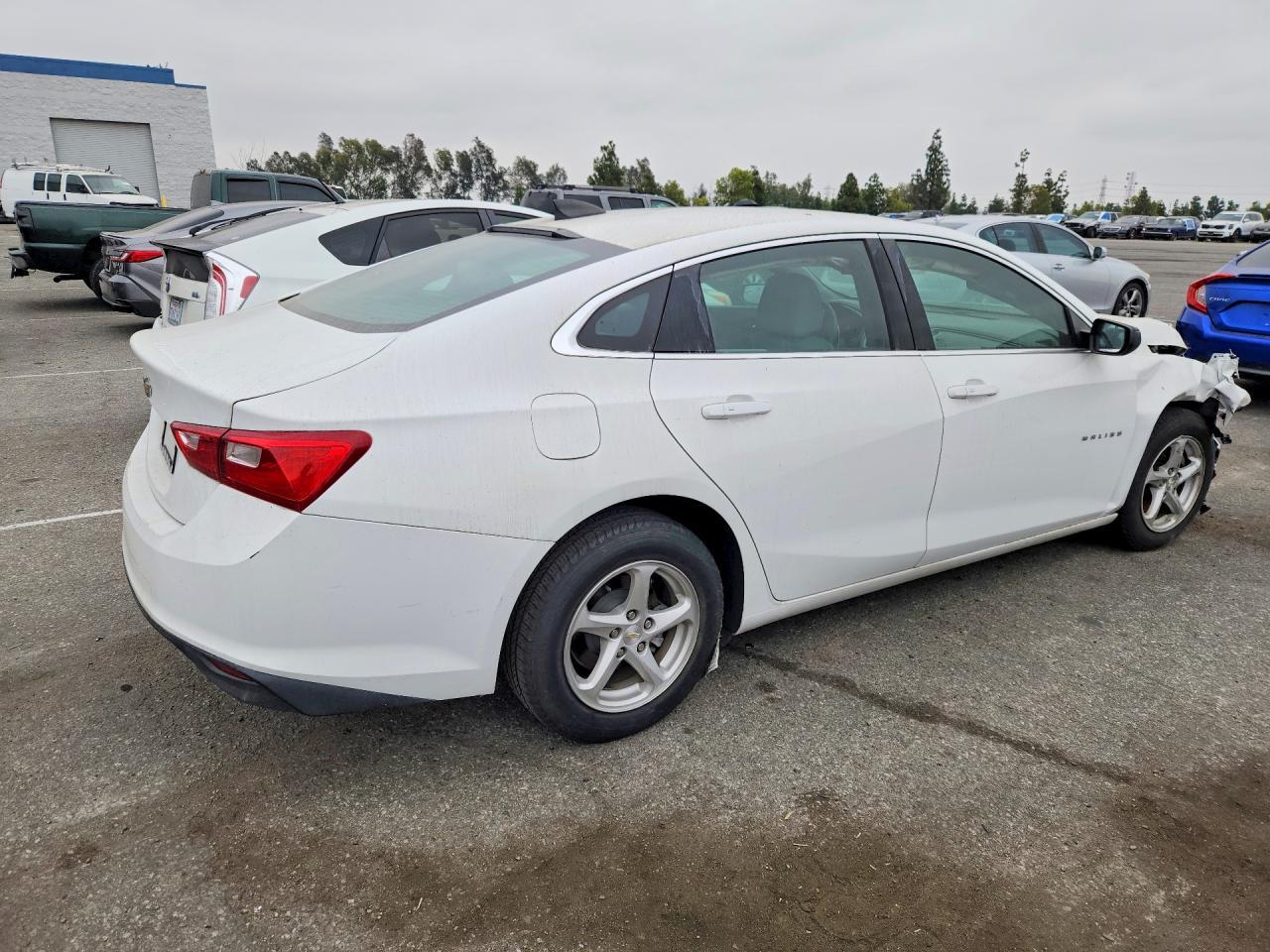 2018 Chevrolet Malibu Ls - Image 3