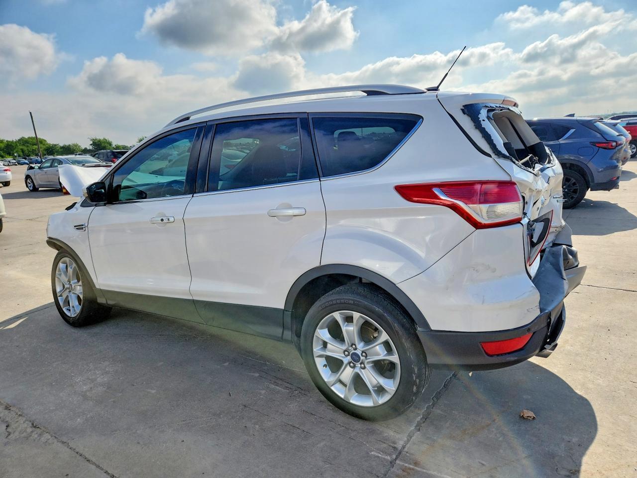 2015 Ford Escape Titanium - Image 2