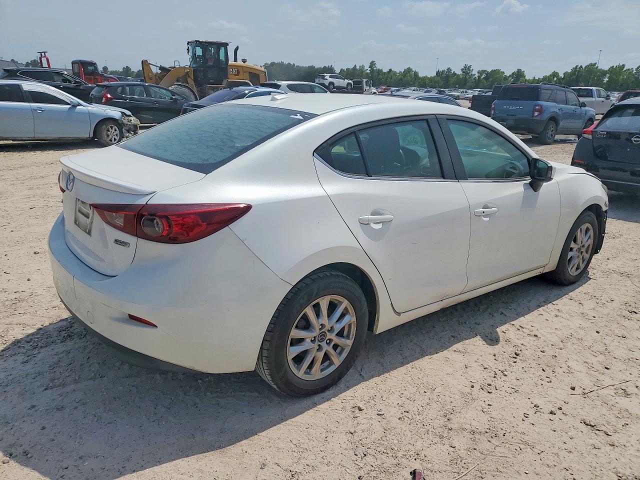 2016 Mazda 3 Touring - Фото 3