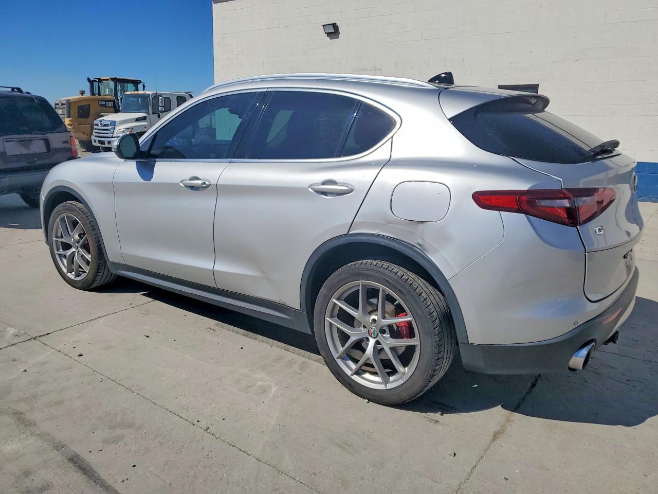 2018 Alfa Romeo Stelvio Ti - Фото 2