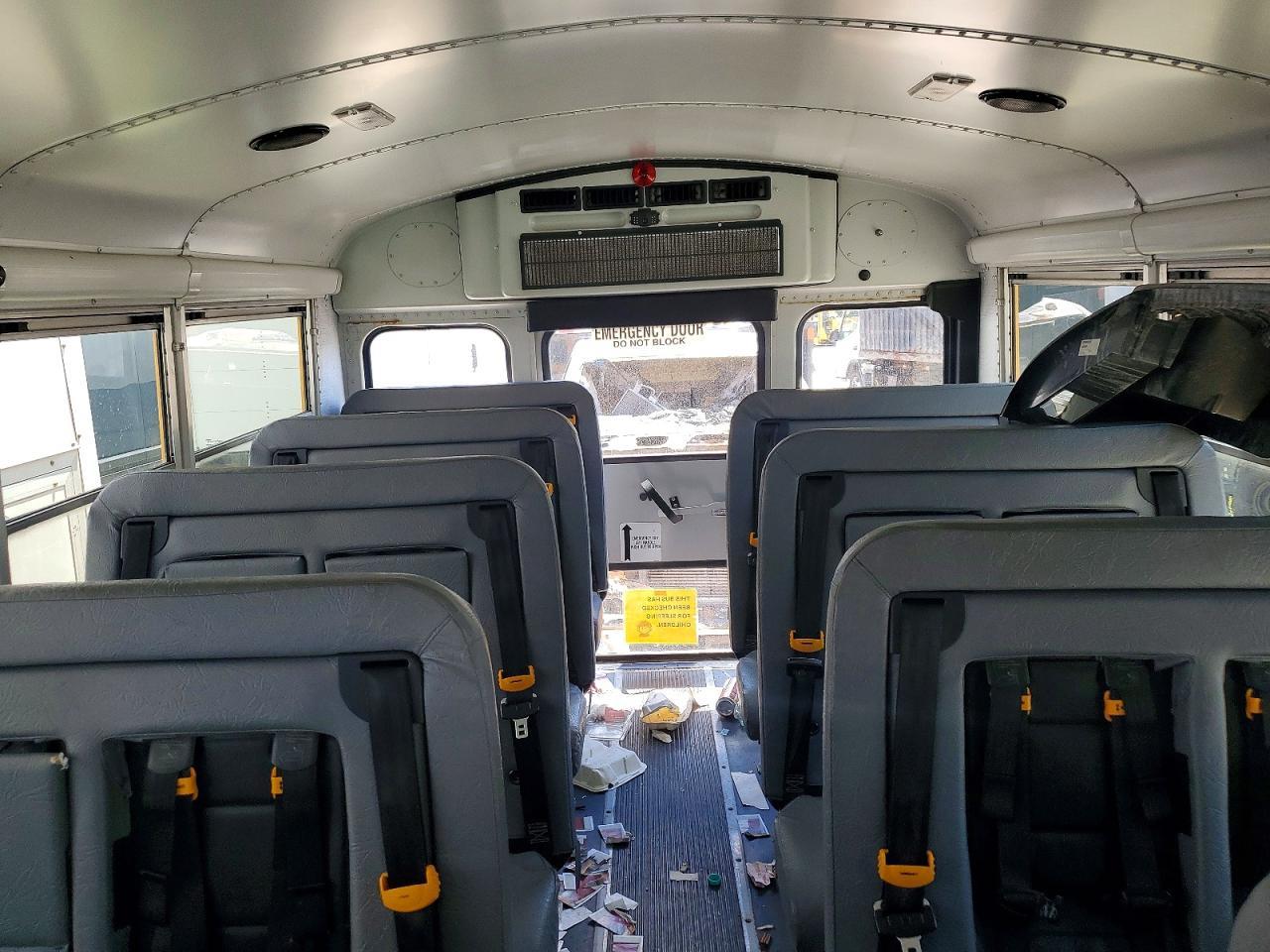 2014 Chevrolet Express G3 - School Bus - Фото 6