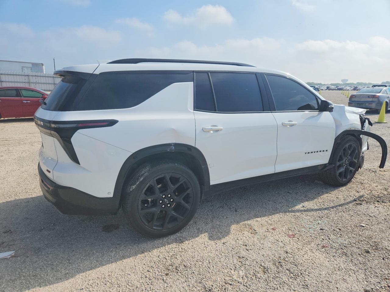 2024 Chevrolet Traverse Rs - Фото 3