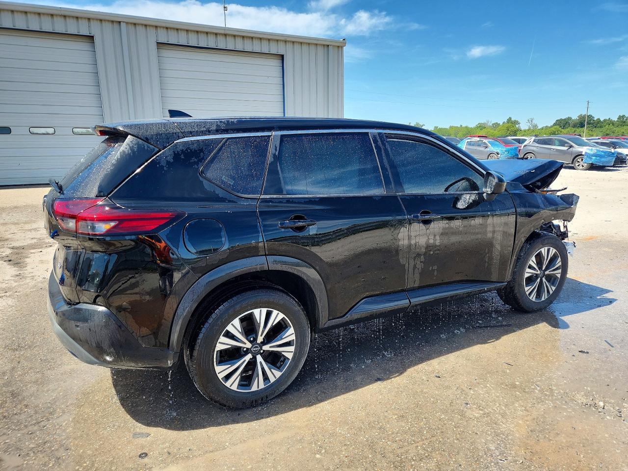2023 Nissan Rogue Sv - Фото 3