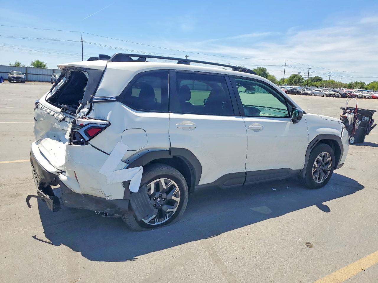 2026 Subaru Forester Premium - Image 3