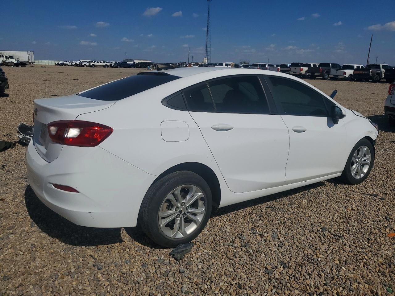 2019 Chevrolet Cruze Ls - Фото 3