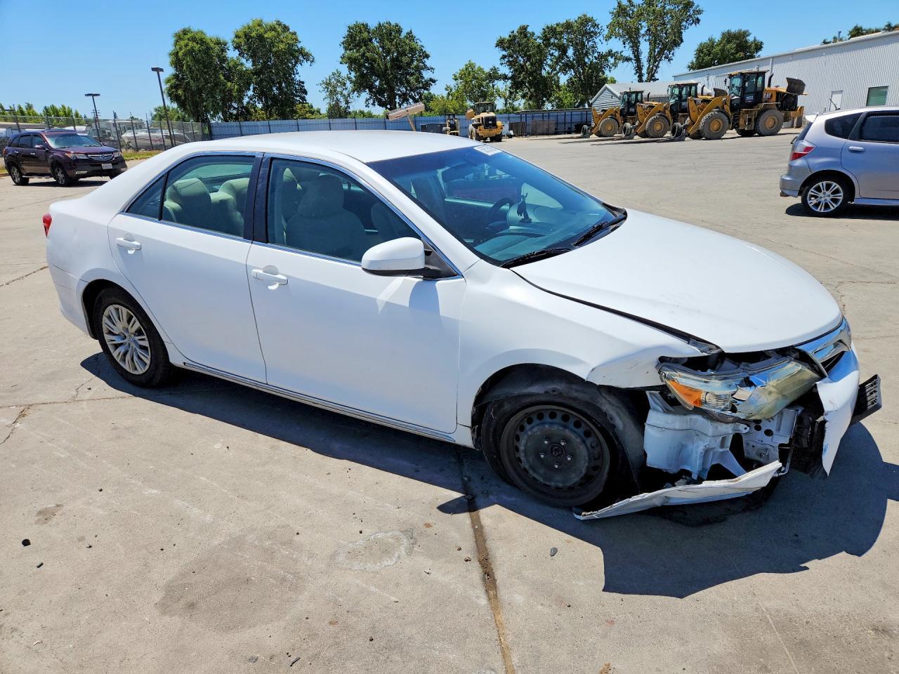 2012 Toyota Camry Le Automatic - Image 4
