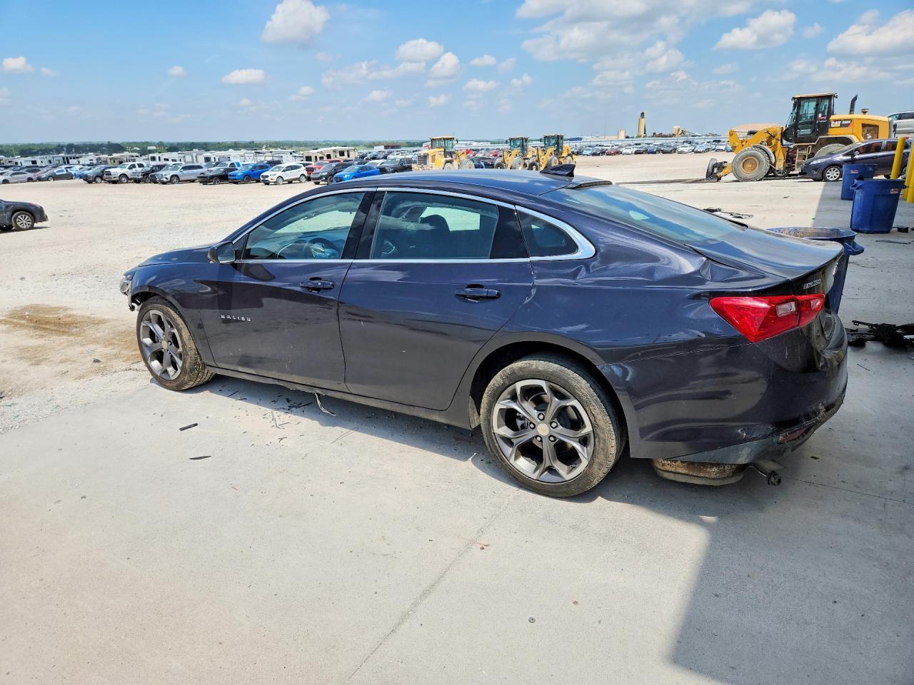 2023 Chevrolet Malibu Lt - Image 2