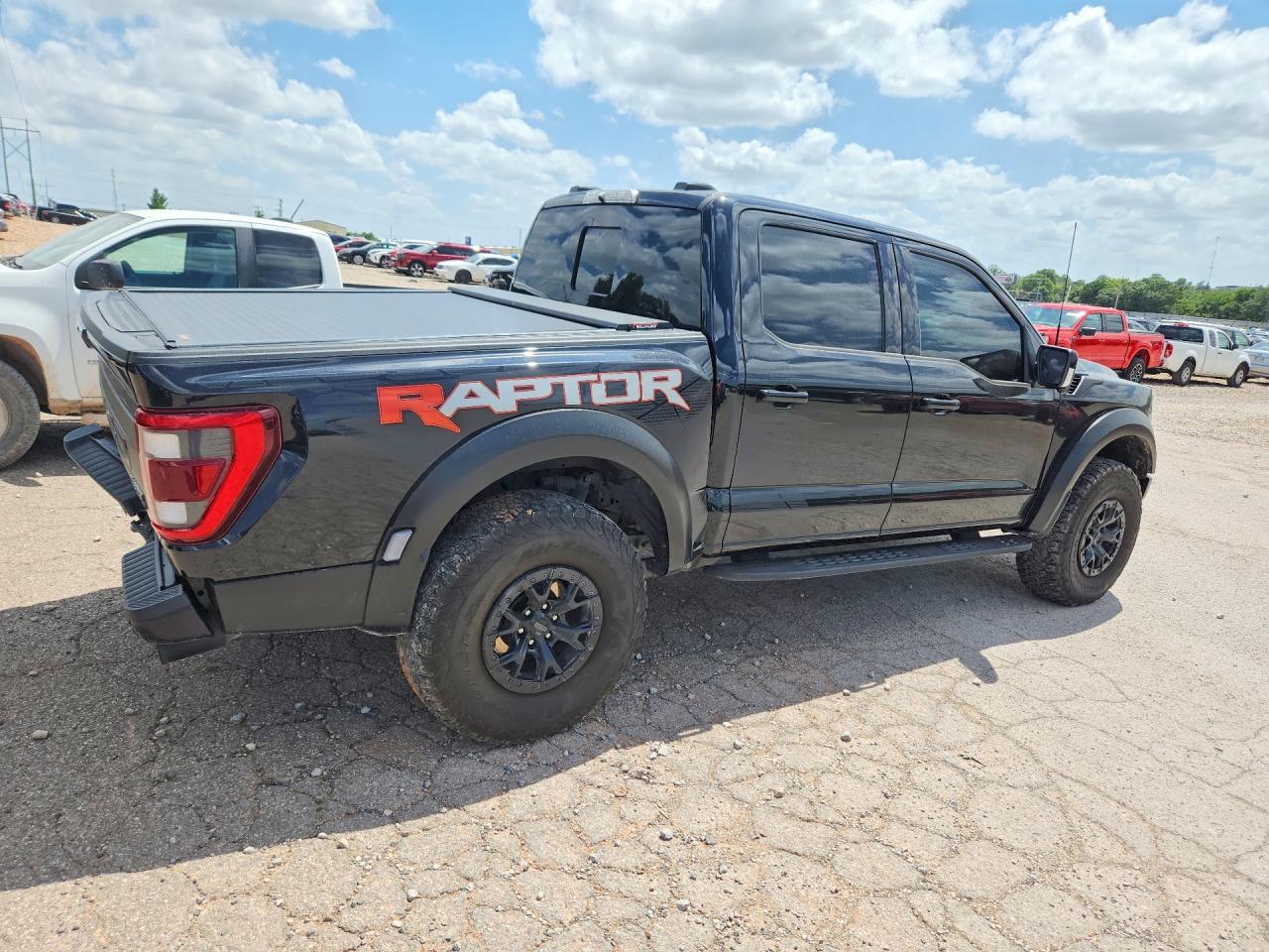 2023 Ford F150 Raptor - Фото 3