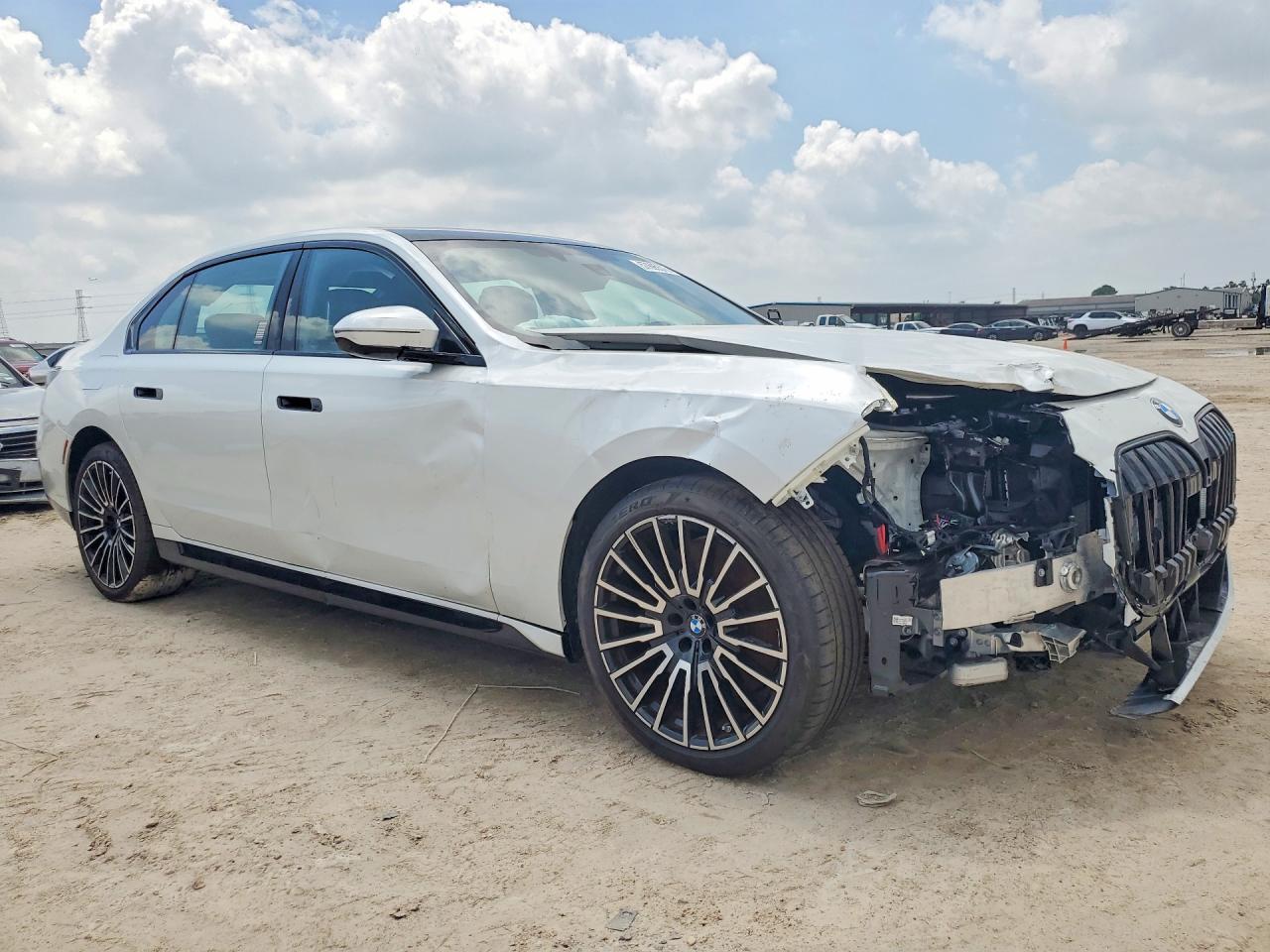 2025 BMW 740 I - Фото 4