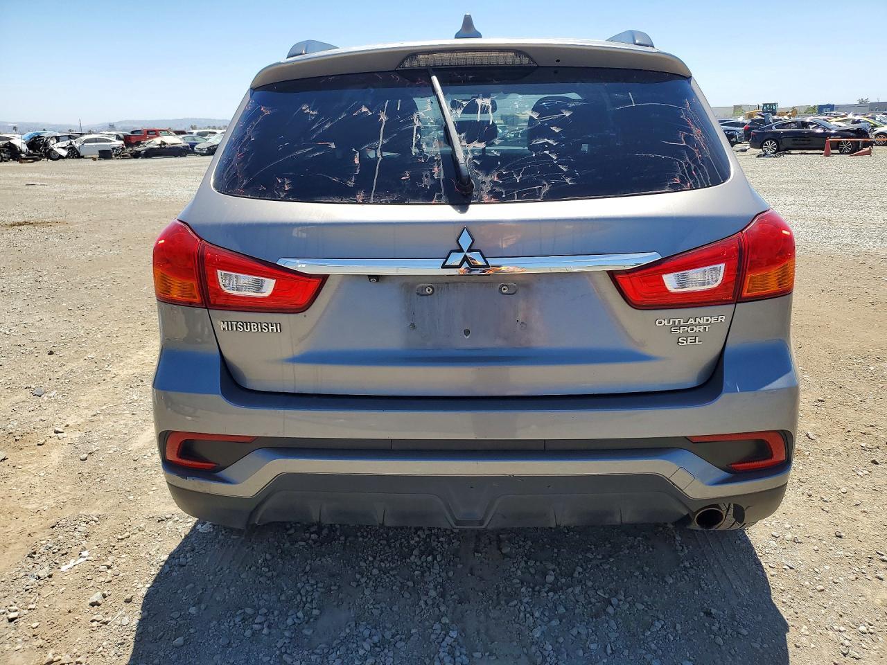 2018 Mitsubishi Outlander Sport Sel - Image 6