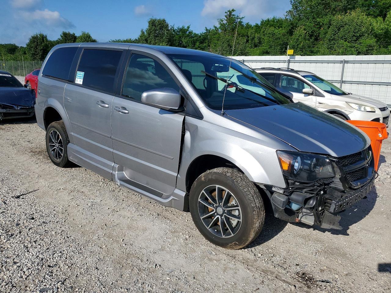 2016 Dodge Grand Caravan Sxt - Фото 4