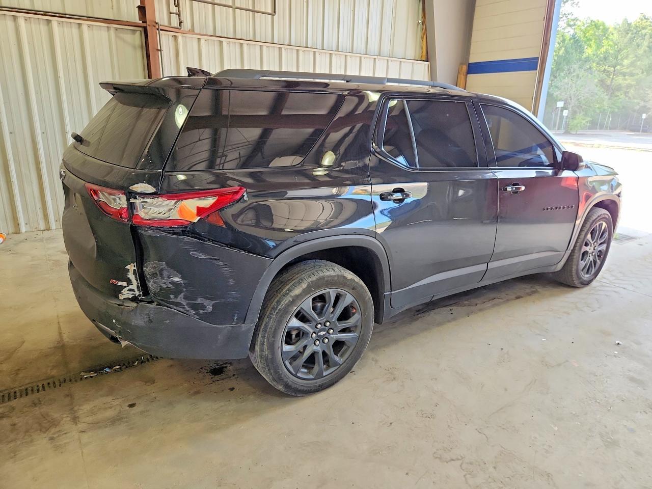 2021 Chevrolet Traverse Rs - Image 3