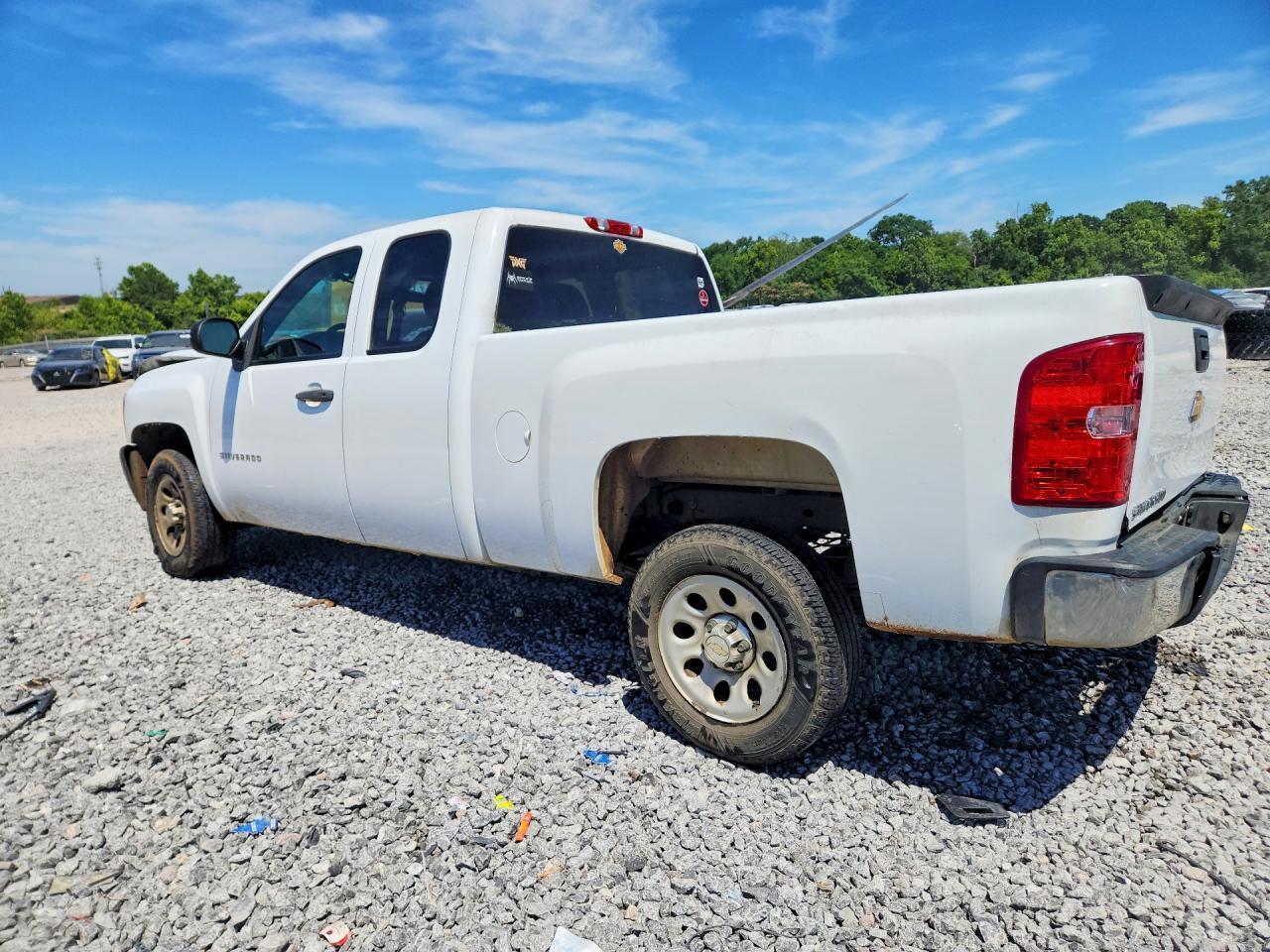 2012 Chevrolet Silverado C1500 - Фото 2