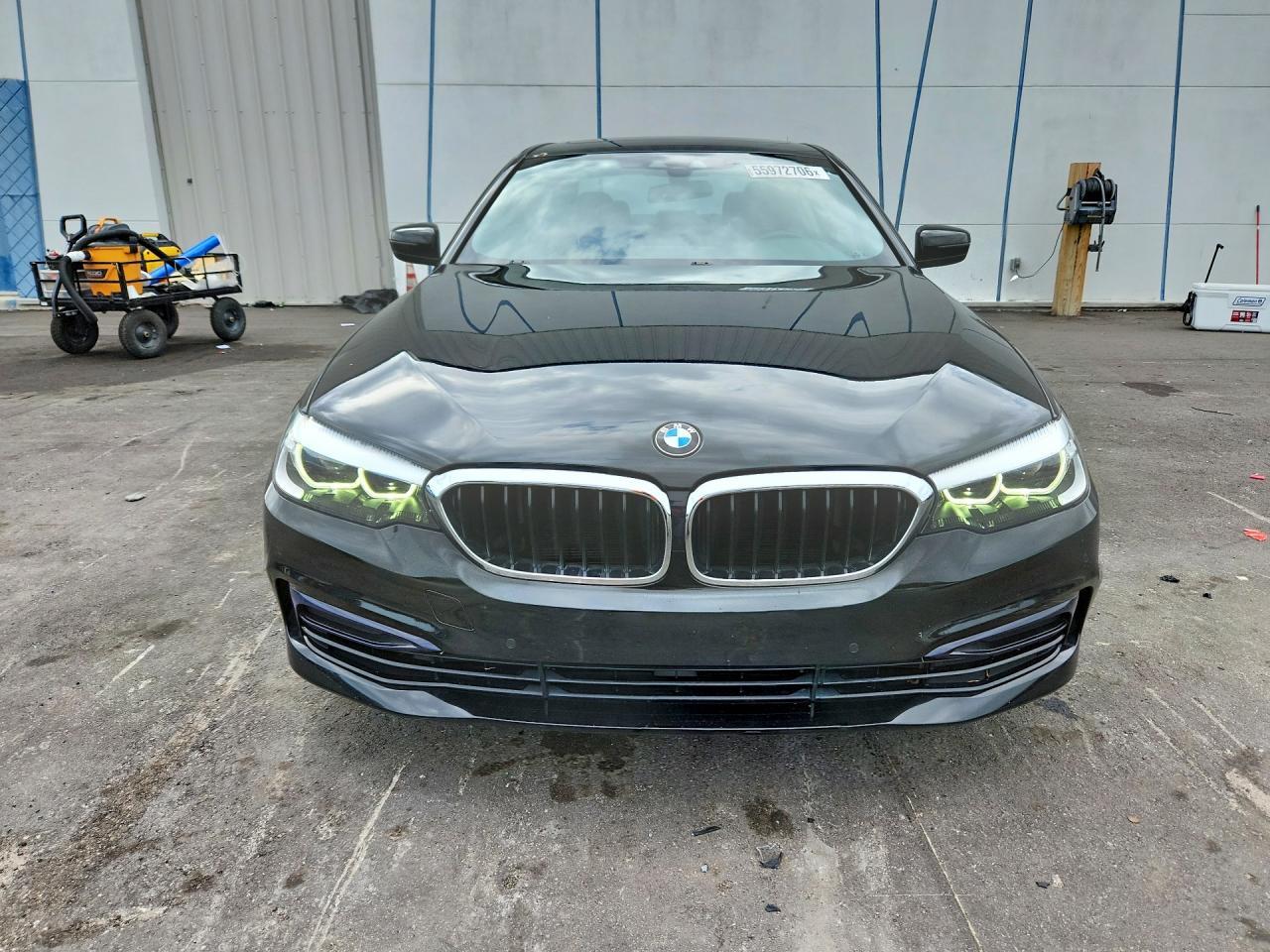 2020 BMW 530 I - Фото 5