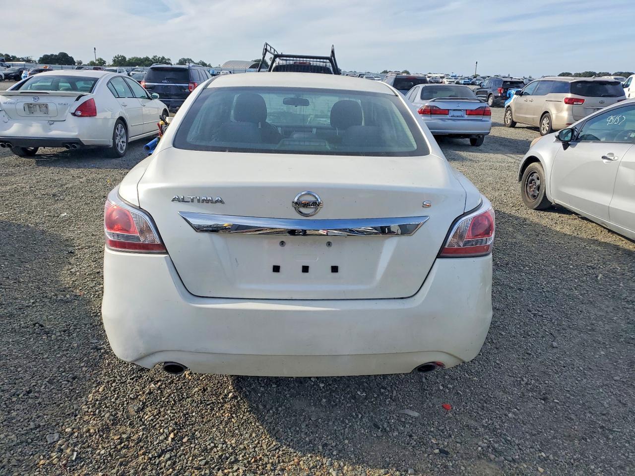 2015 Nissan Altima 2.5 S - Image 6
