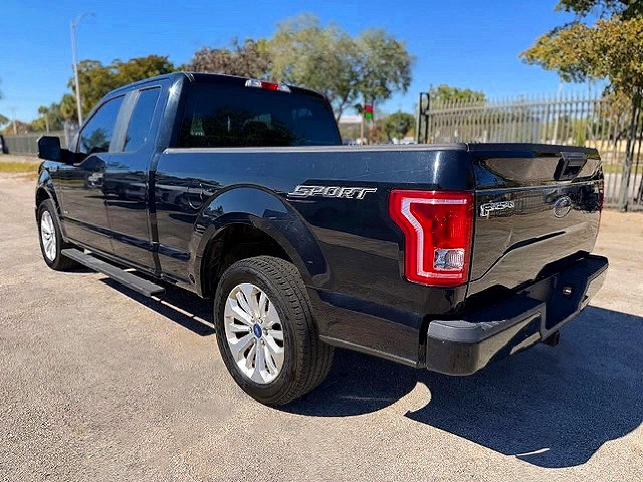 2016 Ford F150 Super Cab - Фото 2