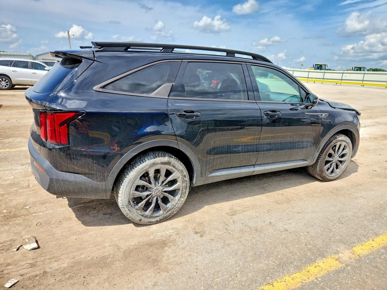 2023 Kia Sorento X-Line Sx Prestige - Фото 3