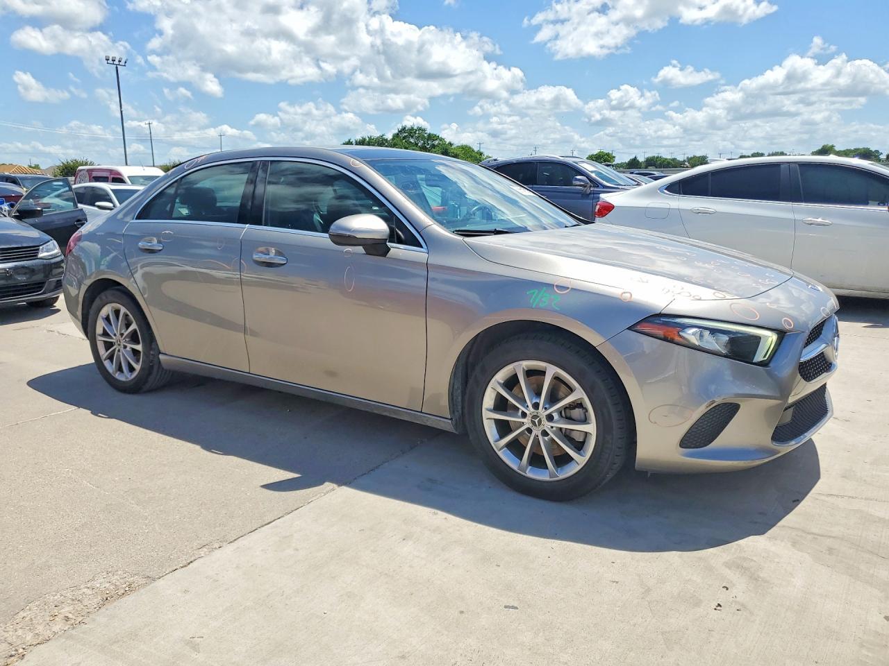 2019 Mercedes-Benz A 220 4Matic - Image 4