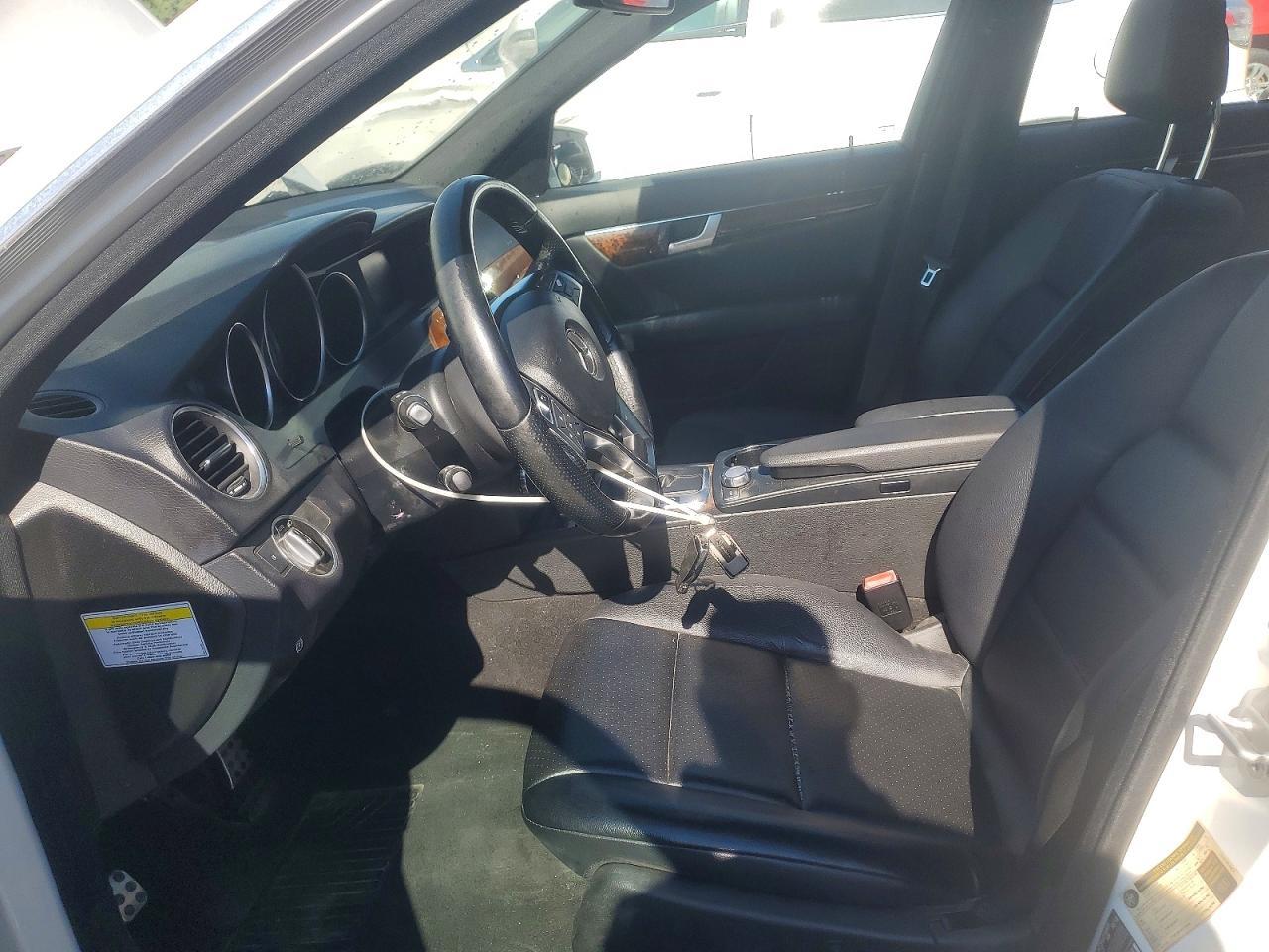 2013 Mercedes-Benz C 300 4Matic - Image 7