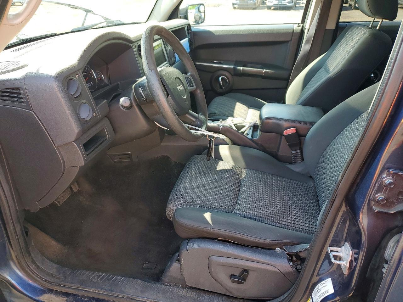2010 Jeep Commander Sport - Image 7