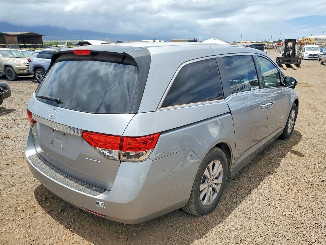 2016 Honda Odyssey Se - Фото 3