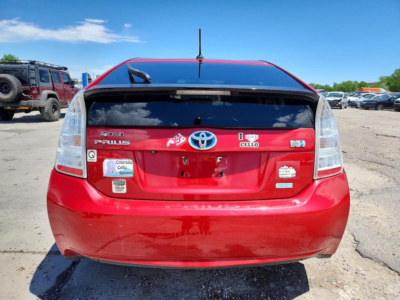 2010 Toyota Prius V - Image 6