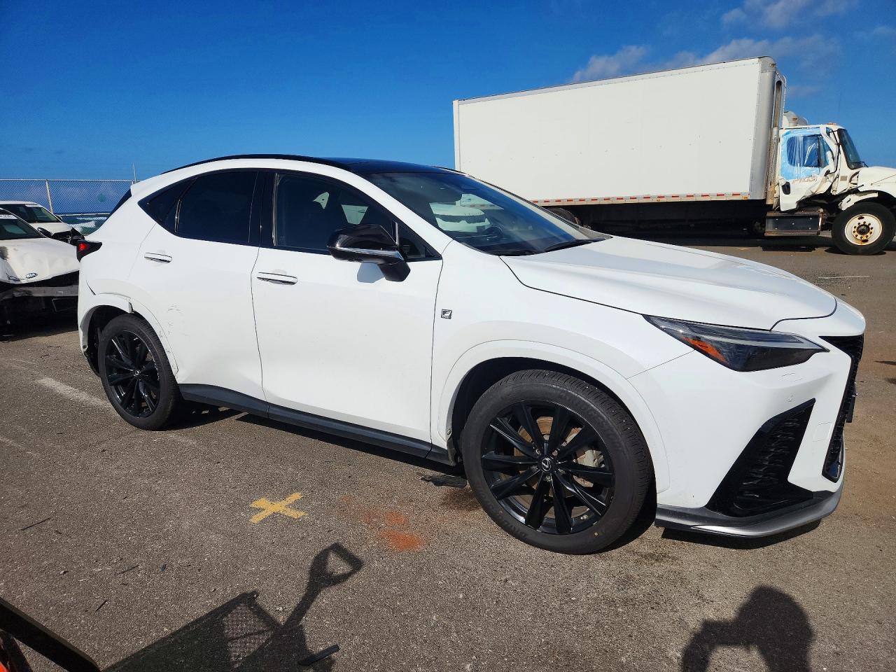 2022 Lexus Nx 350 - Image 4