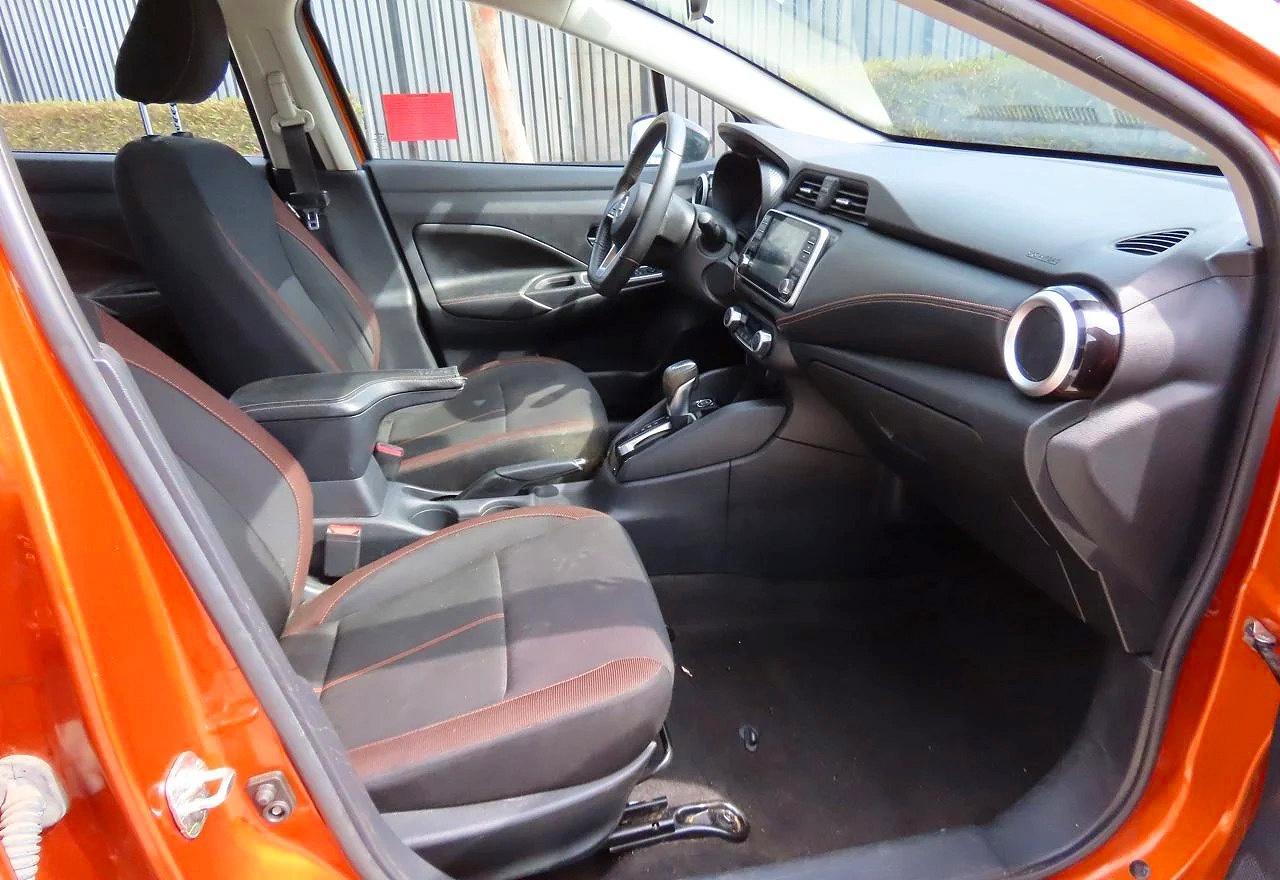 2022 Nissan Versa Sr - Image 5