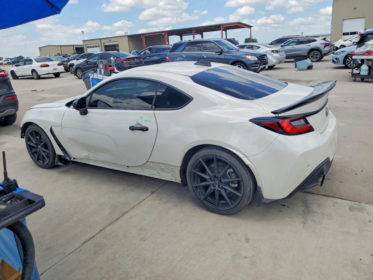 2023 Toyota Gr 86 Premium - Фото 2