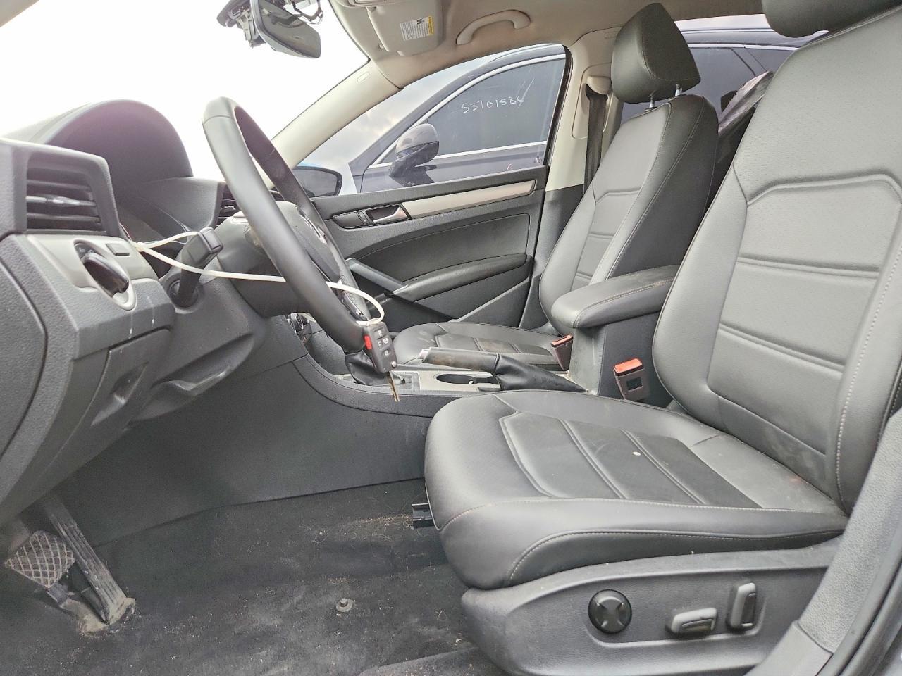 2021 Volkswagen Passat Se - Image 7