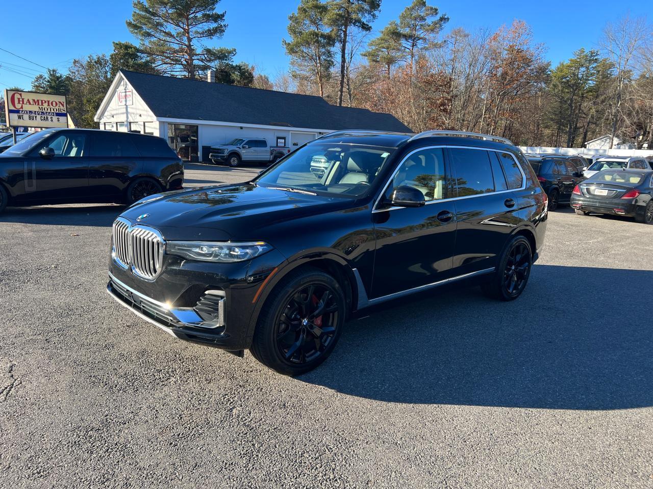 2020 BMW X7 xDrive40I - Фото 2