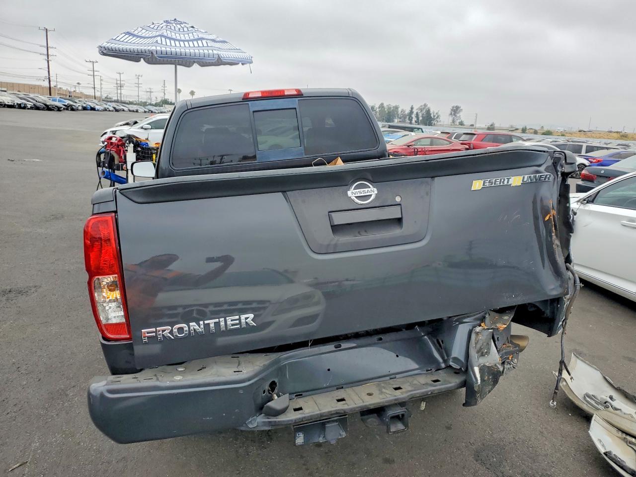 2015 Nissan Frontier Desert Runner - Фото 6