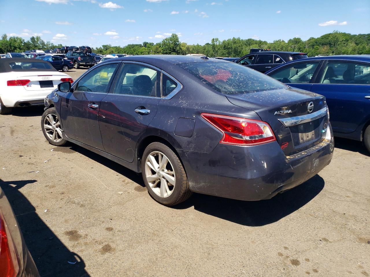 2013 Nissan Altima 2.5 - Фото 2