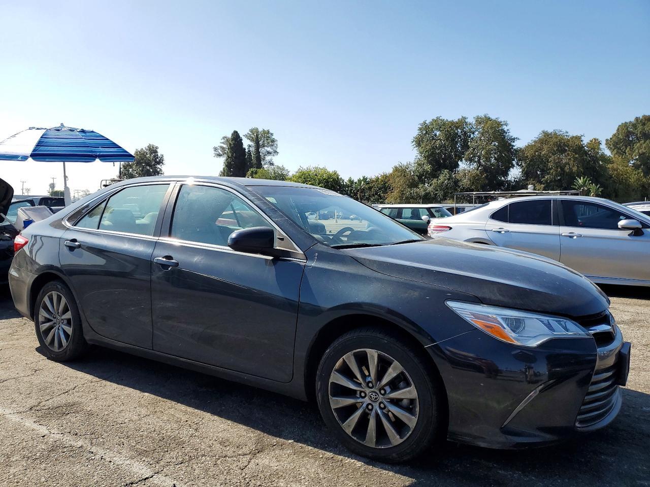 2016 Toyota Camry Xle V6 - Фото 4
