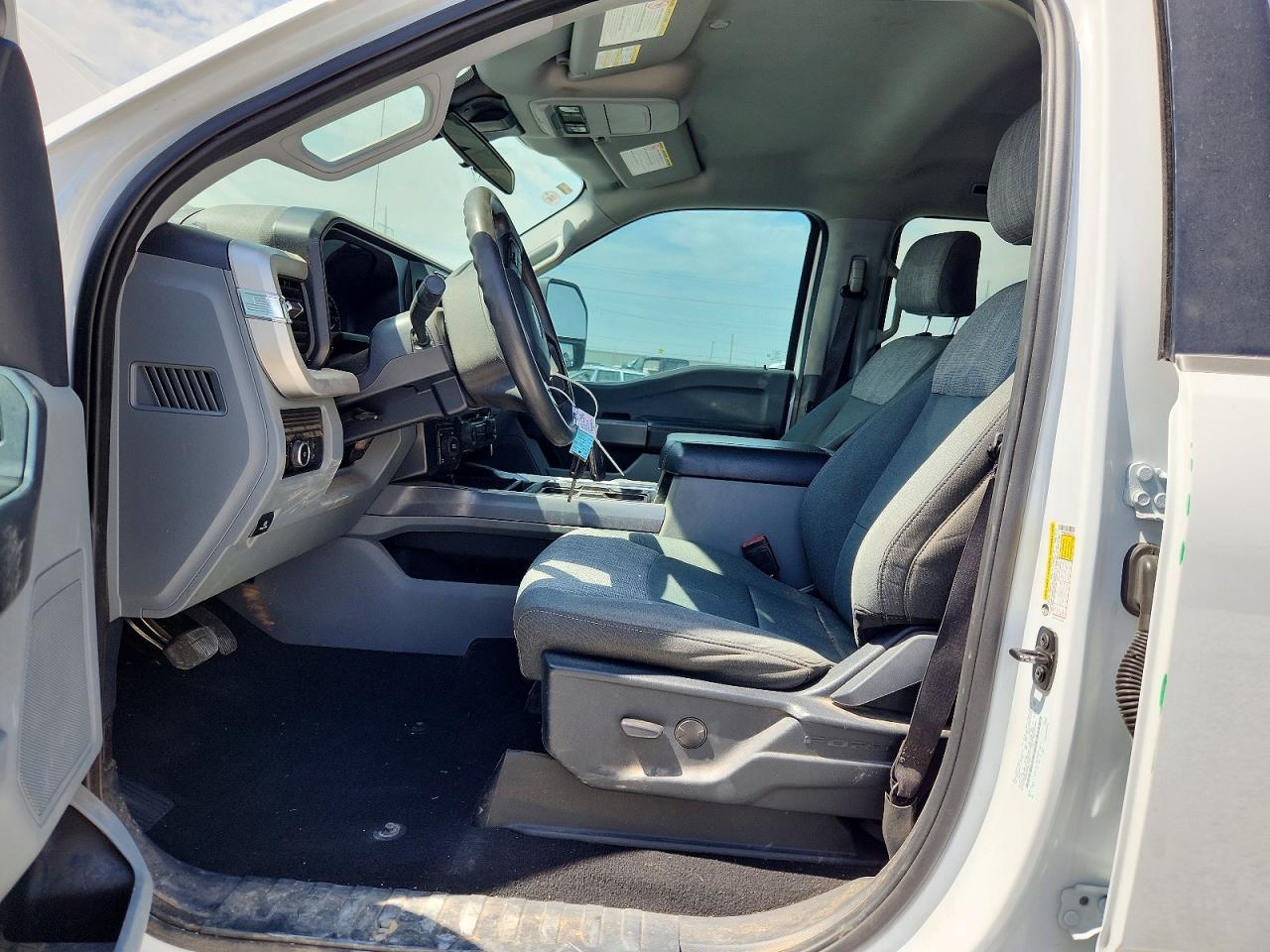 2024 Ford F250 Super Duty - Image 7