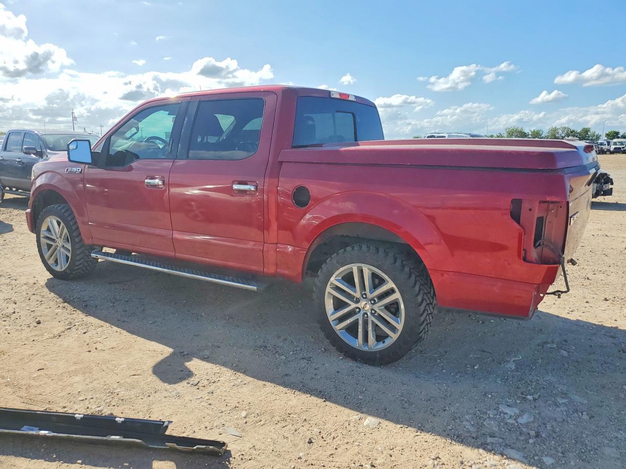 2017 Ford F150 Supercrew - Фото 2