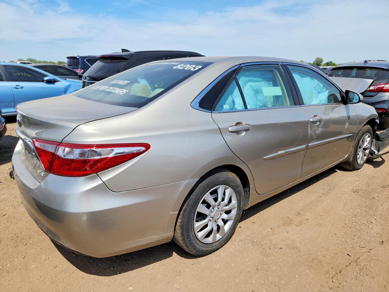 2017 Toyota Camry Le - Image 3