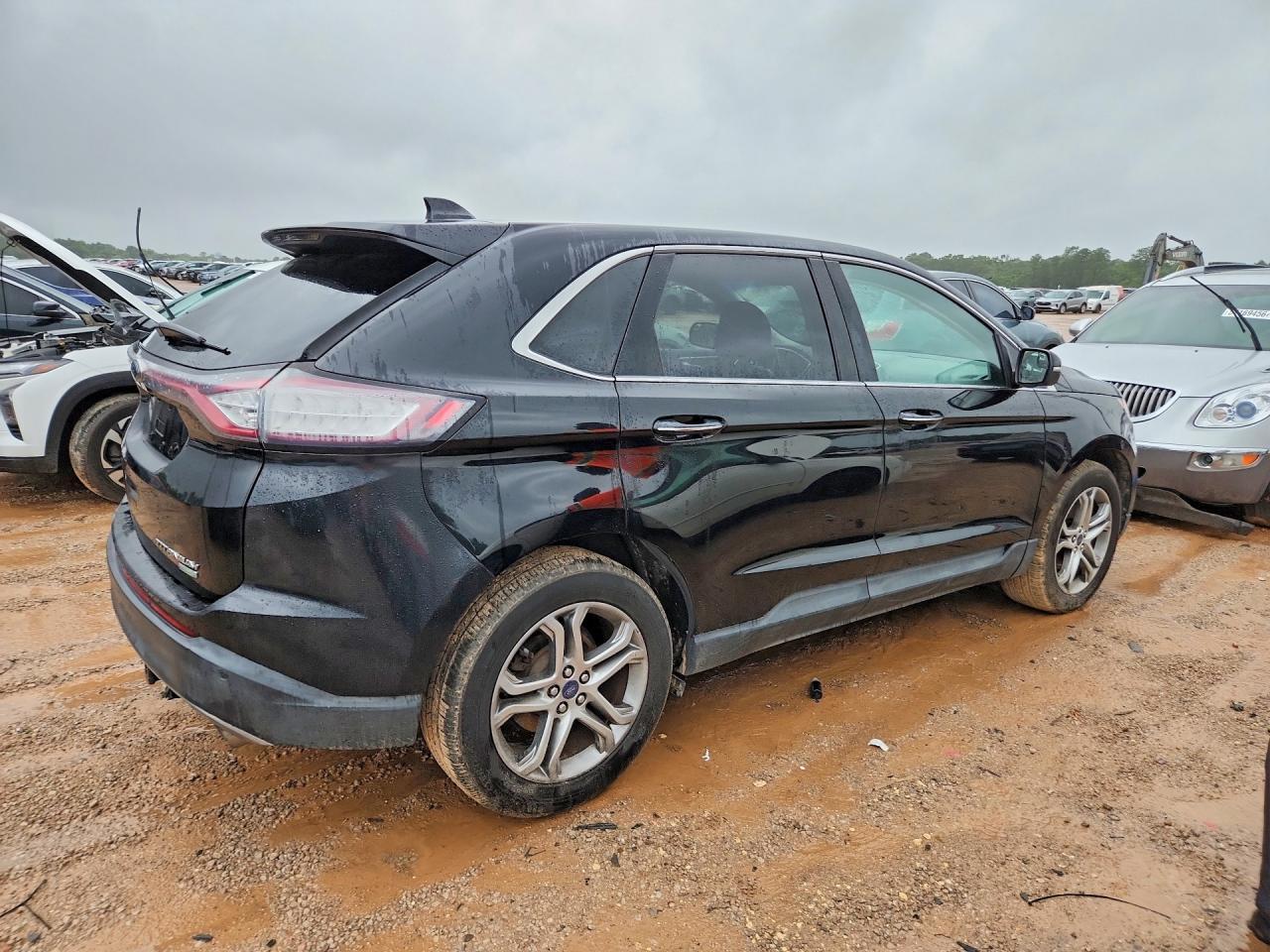 2016 Ford Edge Titanium - Фото 3