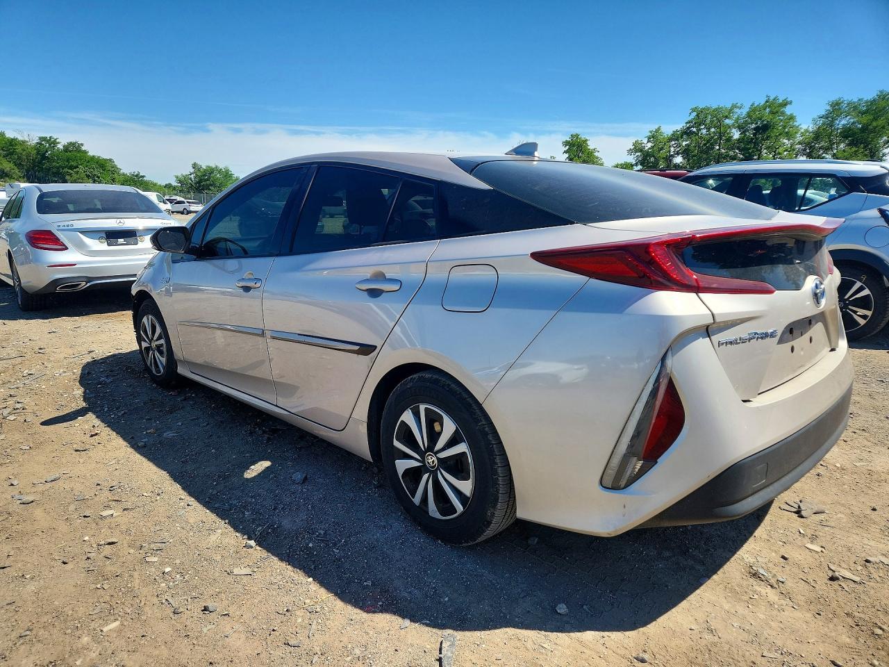 2019 Toyota Prius Prime Plus - Фото 2