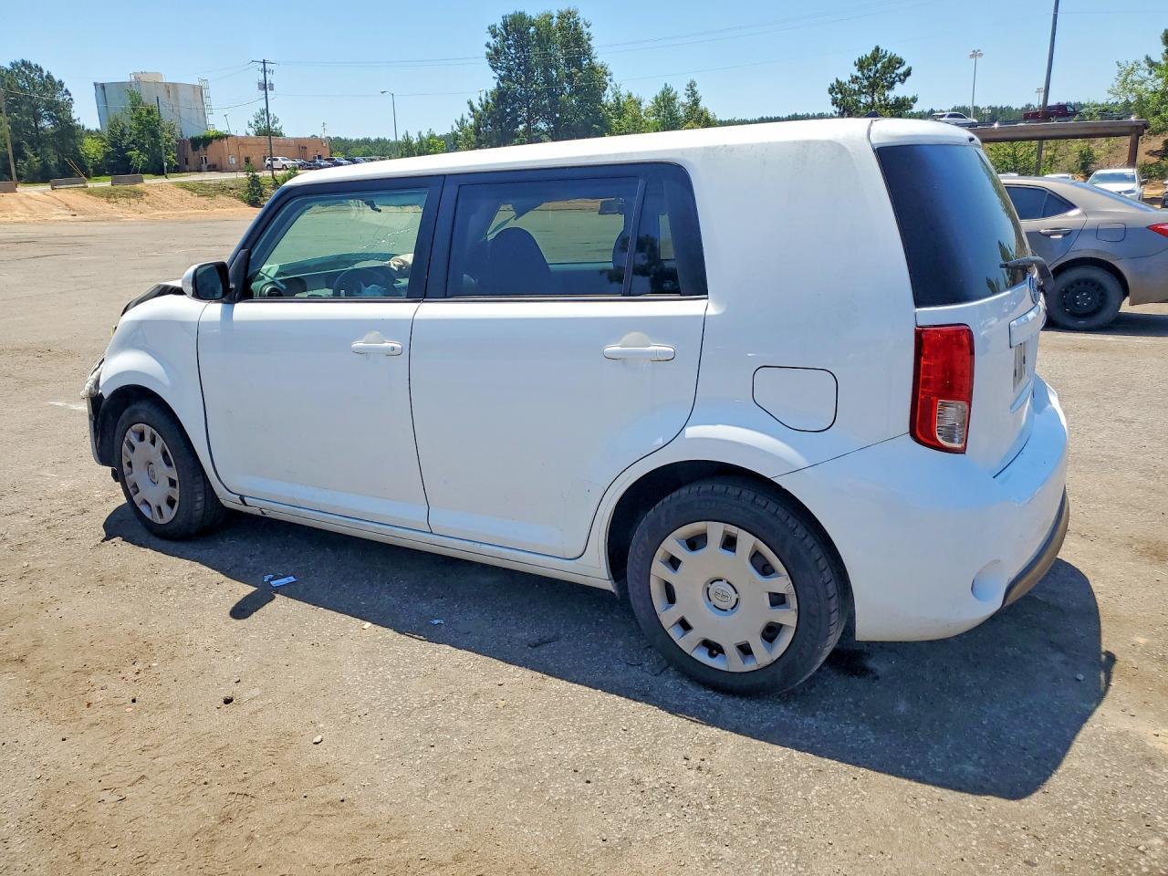 2015 Scion Xb Base - Фото 2