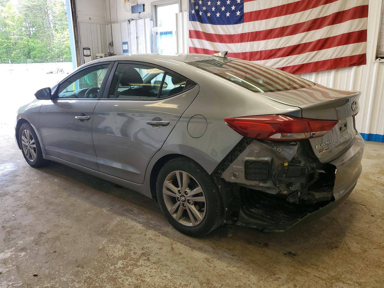 2018 Hyundai Elantra Sel - Image 2